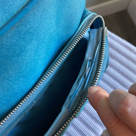 Vintage Teal Carry-On Luggage - Picture 7 of 10